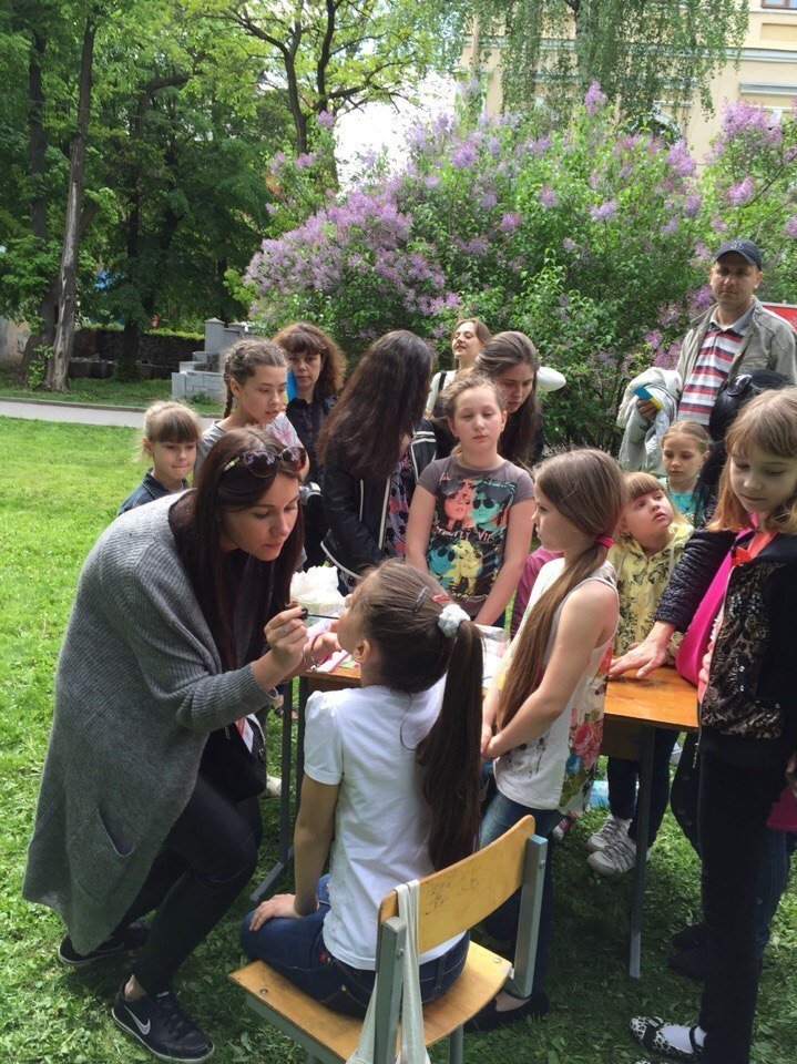 В Виннице состоялся всеукраинский детский социальный проект «Город профессий» (фото) - фото 6 В Виннице состоялся всеукраинский детский социальный проект «Город профессий» (фото) - фото 6