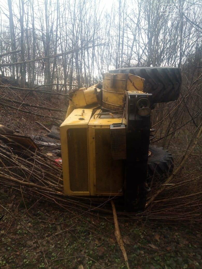 В Винницкой области перевернулся трактор «К-700» (Фото), фото-1 В Винницкой области перевернулся трактор «К-700» (Фото), фото-1
