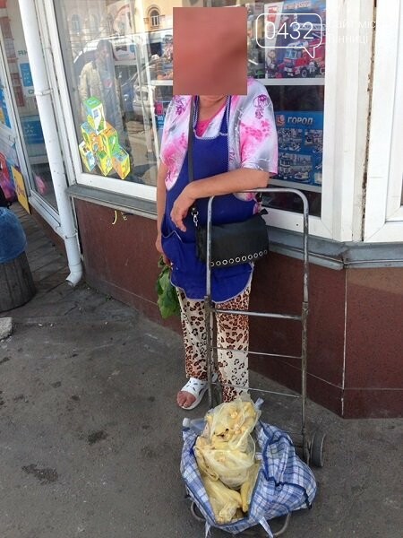 В Виннице на ул. Привокзальной оштрафовали продавщицу птицы..., фото-1 В Виннице на ул. Привокзальной оштрафовали продавщицу птицы (ФОТО), фото-1