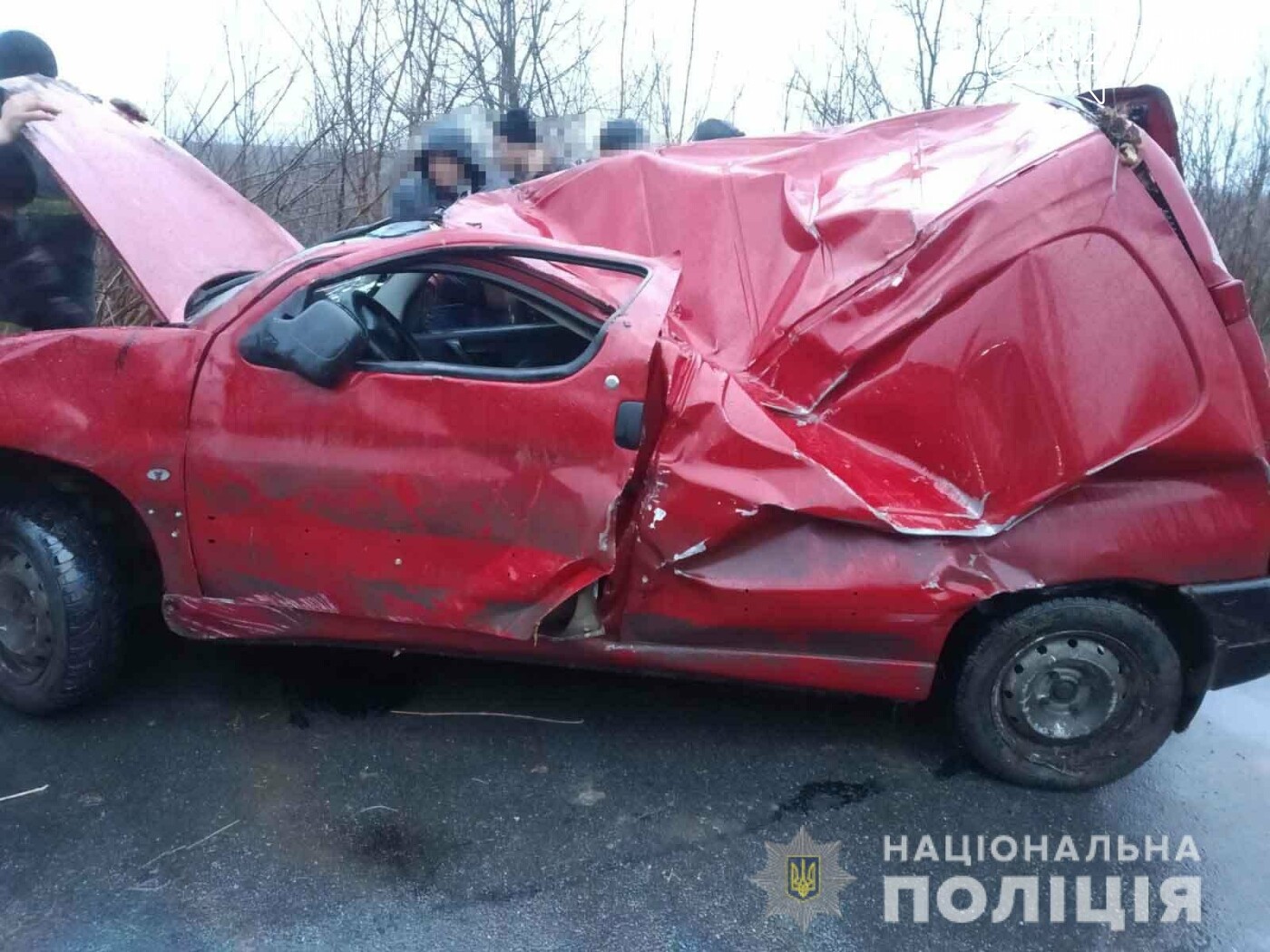 На Винниччине женщина на "Ситроене" съехала в кювет, перевернулась и погибла 2 3252 5e383143928e4