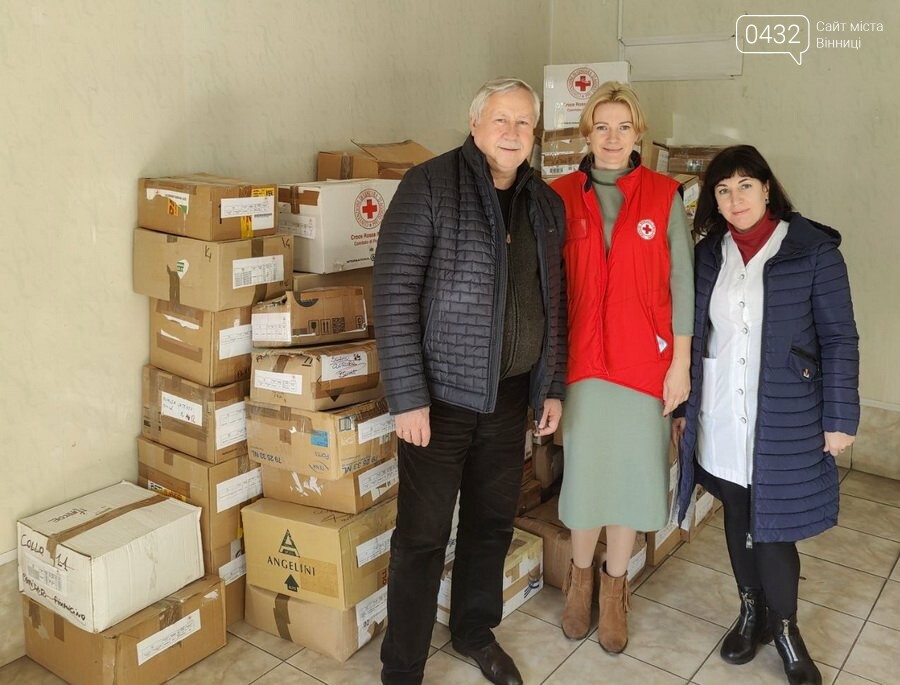Червоний Хрест передав гуманітарну допомогу медичним закладам Вінниці