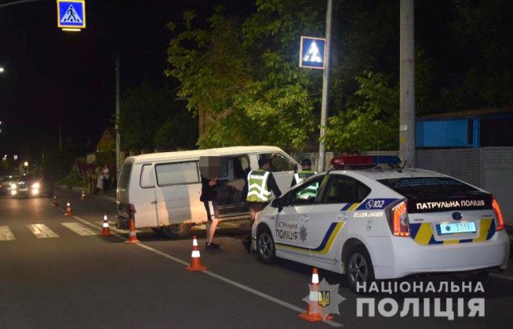 У Вінниці мікроавтобус збив 19-річну дівчину на Сабарівському шосе , фото-2