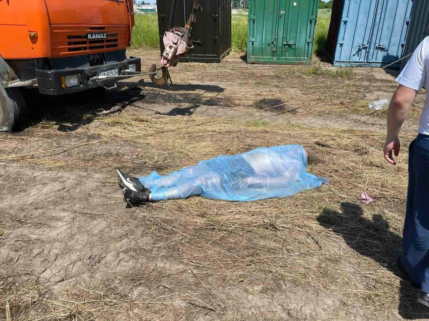 Півміста без електрики: у Вінниці чоловіка вбило струмом на вантажному крані, фото-1