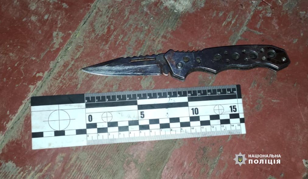 Тричі вдарив ножем знайомого: поліцейські Жмеринки затримали зловмисника