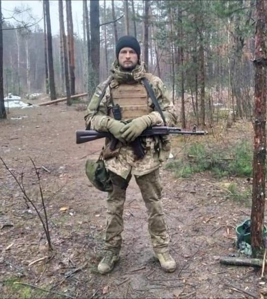 Захищаючи свободу та територіальну цілісність України, загинули четверо захисників із Вінниччини, серед яких є 19-річний військовослужбовець