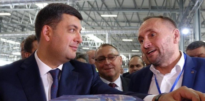 В Виннице на Тяжилове винничанин решил вырыть себе озеро, за что получил штраф