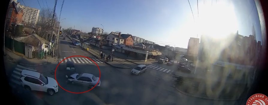 В Виннице на перекрестке улиц Келецкой и Шевченко произошло тройное... В Виннице на перекрестке улиц Келецкой и Шевченко произошло тройное ДТП, Постников Николай