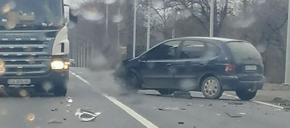 ДТП в Немировском районе: не разминулись "БМВ" и "Рено" ДТП в Немировском районе: не разминулись "БМВ" и "Рено"