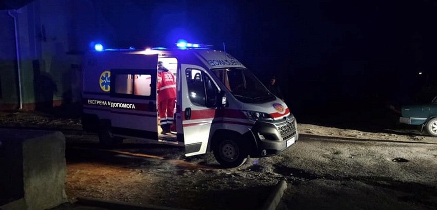 В Винницкой области спасли бабушку, которая во время пожара не могл... В Винницкой области спасли бабушку, которая во время пожара не могла выйти из квартиры (фото)