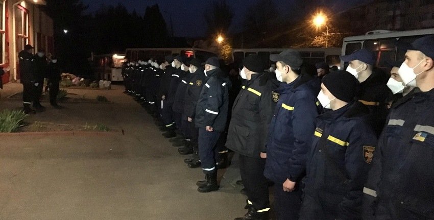 В Чернобыльскую зону для тушения лесных пожаров отправили спасателе... В Чернобыльскую зону для тушения лесных пожаров отправили спасателей из Винницкой области