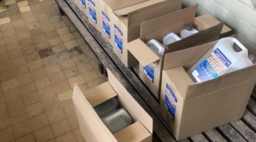 На Винниччине разоблачили склад нелегальных производителей антисепт... На Винниччине разоблачили склад нелегальных производителей антисептика (фото)