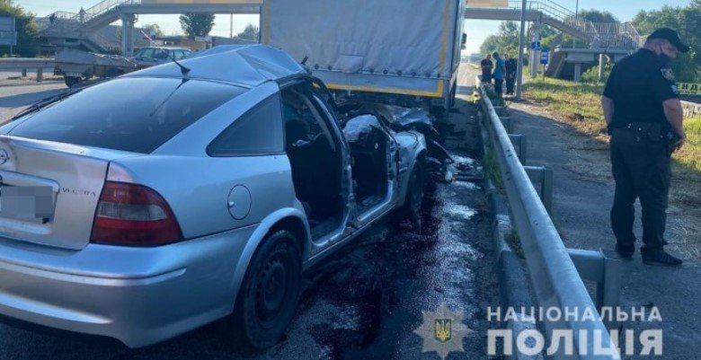 Винничанин погиб в ДТП в Житомирской области (Фото) Винничанин погиб в ДТП в Житомирской области (Фото)
