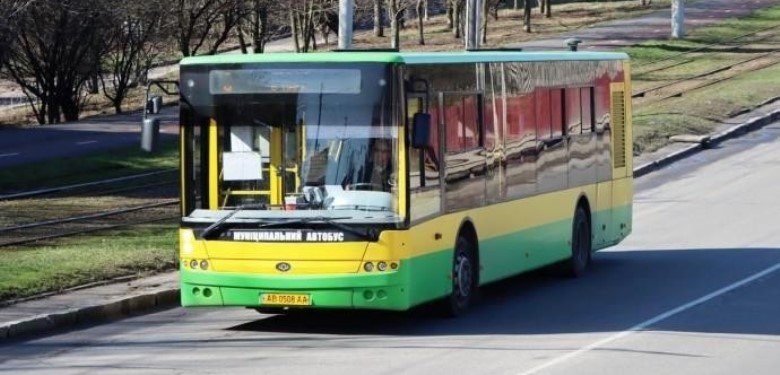В Виннице запускают дополнительный рейс автобуса №27 "Железнодорожн... В Виннице запускают дополнительный рейс автобуса №27 "Железнодорожный вокзал - Тывровское шоссе"