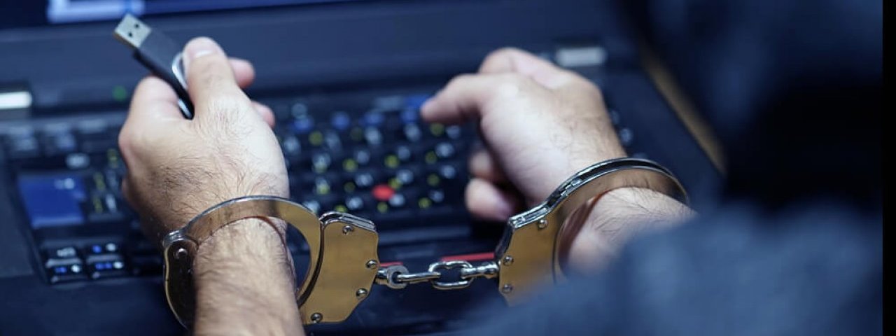 Киберполиция задержала жителя Винницы, который незаконно получал пе... Киберполиция задержала жителя Винницы, который незаконно получал персональные данные граждан