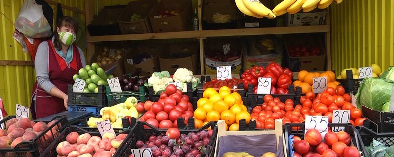 В Винницкой области в июне выросли цены на фрукты, зимой они были н... В Винницкой области в июне выросли цены на фрукты, зимой они были на 50% дешевле