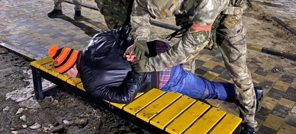 На Винниччине мужчина устроил стрельбу на свадьбе и обесточил половину поселка: введен план 