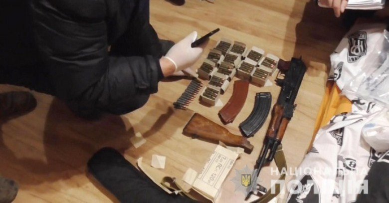 В одном из гостинично-развлекательных комплексов Винницы изъяли оружие
