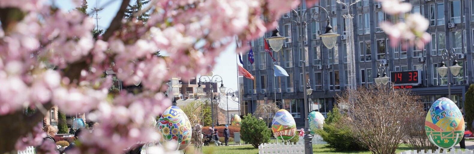 Великодня атмосфера у центрі Вінниці Великодня атмосфера у центрі Вінниці