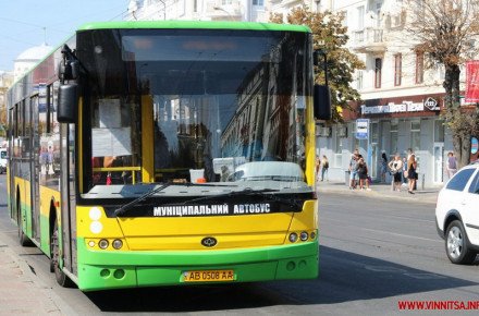 В ніч на Великдень у Вінниці не курсуватиме громадський транспорт. Безкоштовних перевезень в Поминальні дні теж не буде