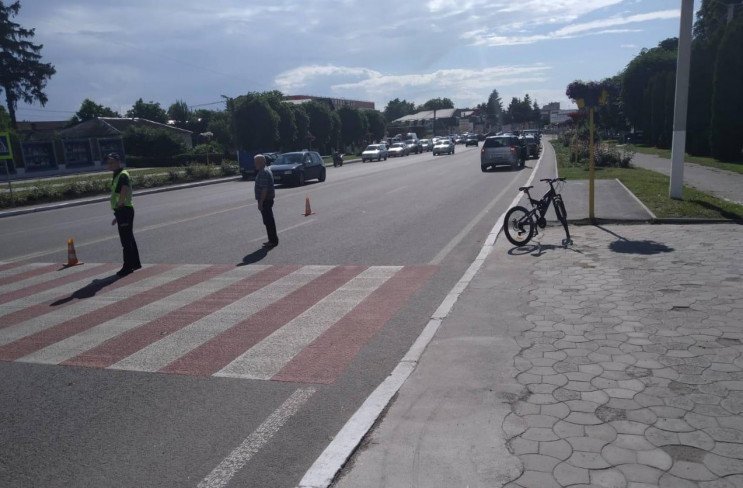 На Вінниччині водій легковика збив 12-річного велосипедиста