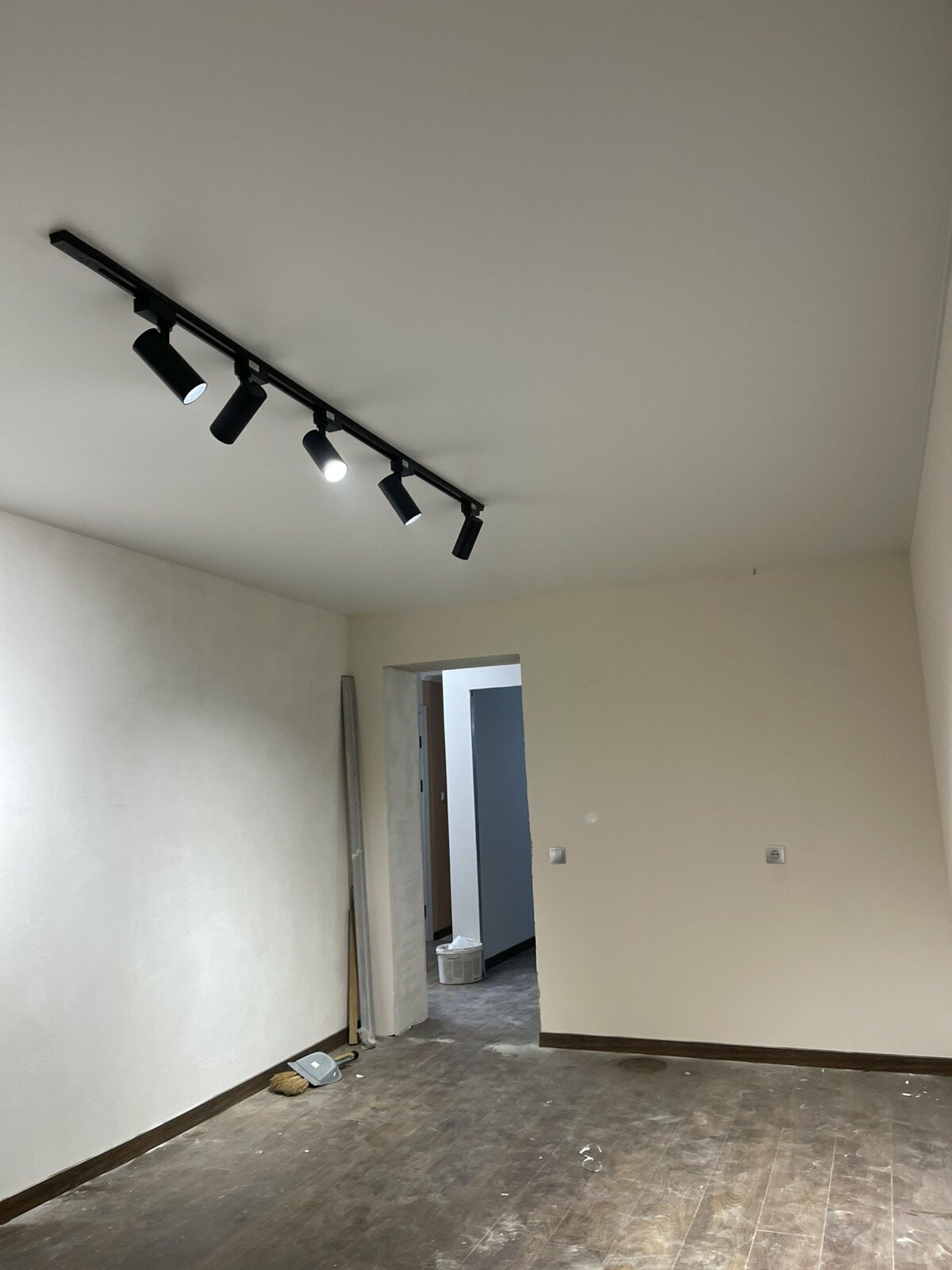 натяжные потолки Харьков